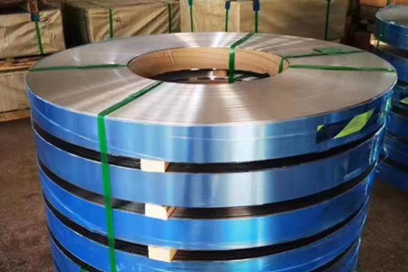 304不銹鋼帶和201不銹鋼帶的特性、應(yīng)用和優(yōu)缺點